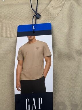 GAP Men's Short Sleeve Tee in Beige
